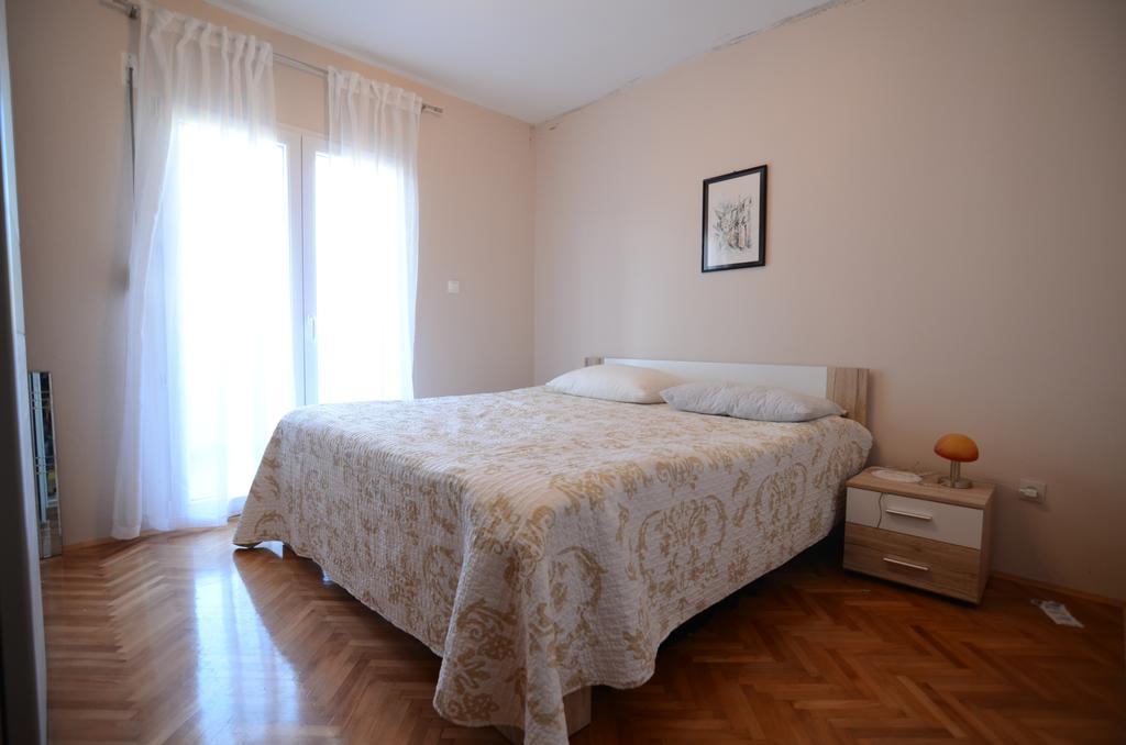 Apartment Emi Sukošan Exterior foto